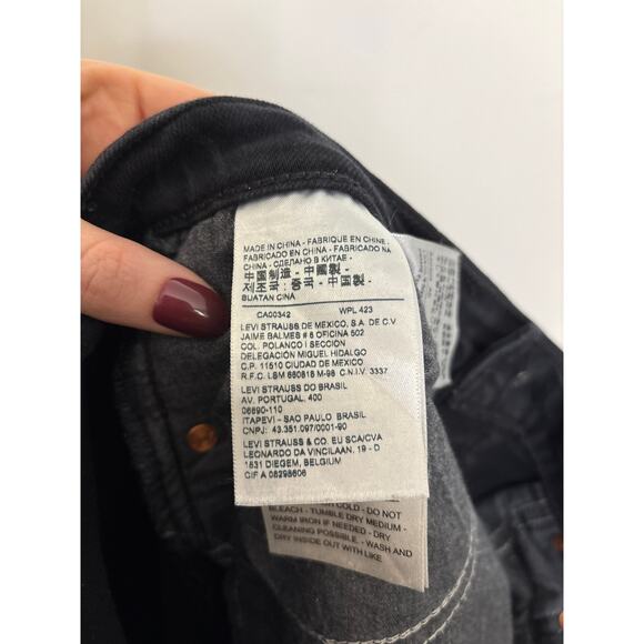 Levi's Jeans Womens 26 Black Heart Wedgie Straight High Rise Cropped Premium - Picture 5 of 7